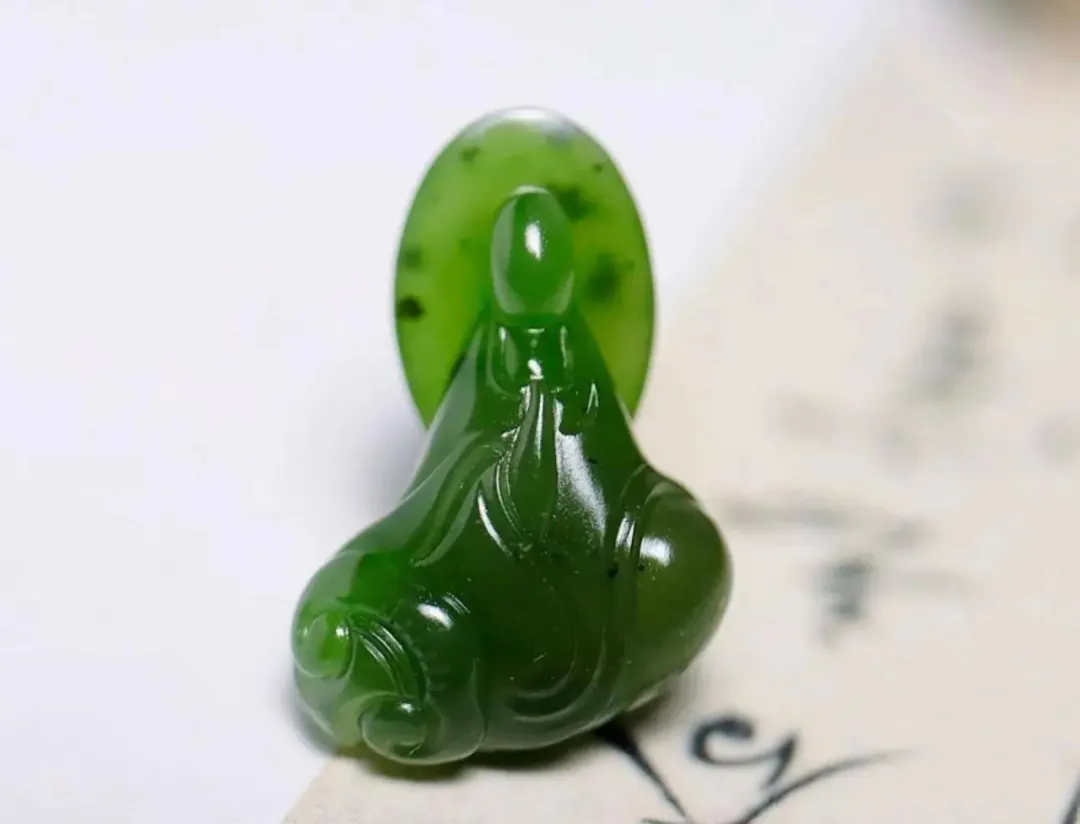 一文看懂：和田玉四大碧玉的&ldquo;黑点&rdquo;差异